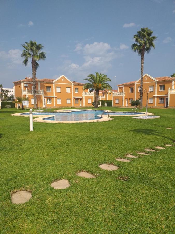 Oliva Nova Flat In Front Of Met Διαμέρισμα Εξωτερικό φωτογραφία